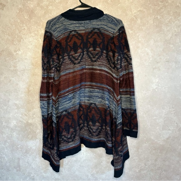 Knit Patterned Colorful Cardigan - Picture 2 of 3